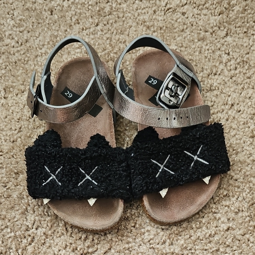 Black and Silver Strappy Sandals with Minimalist Design